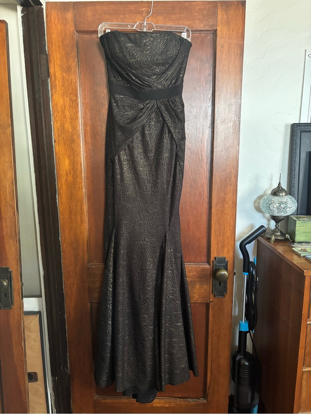 Badgley Mischka Collection Black Gold Strapless Lace Gown Size 6